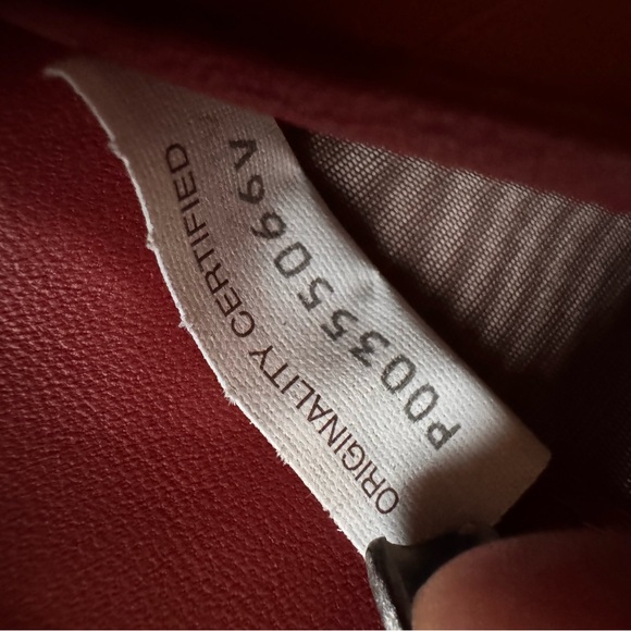 Bottega Veneta Bicolour Cardholder/wallet*PRICE is FIRM* - Picture 9 of 17